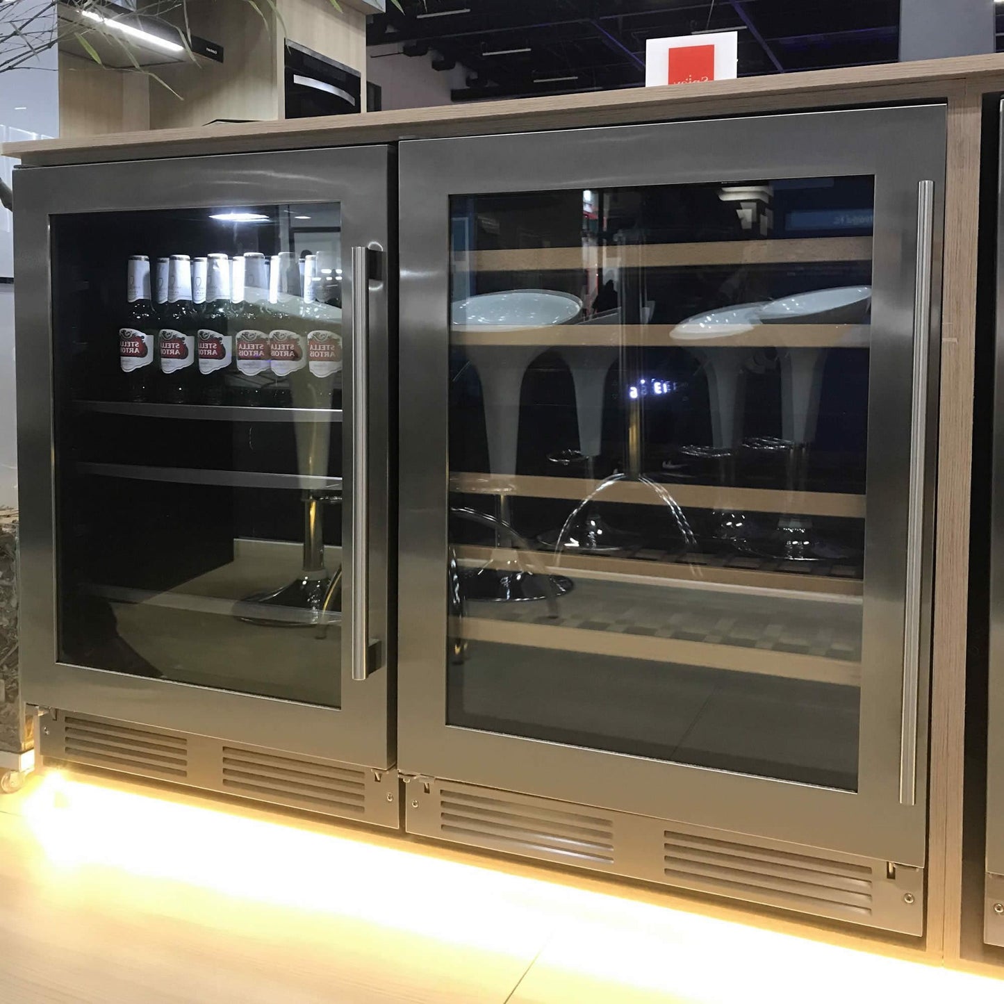 Frigobar e Beer Center Cuisinart Arkton Plus 162L 60cm Porta Esquerda 220V - 4093841013