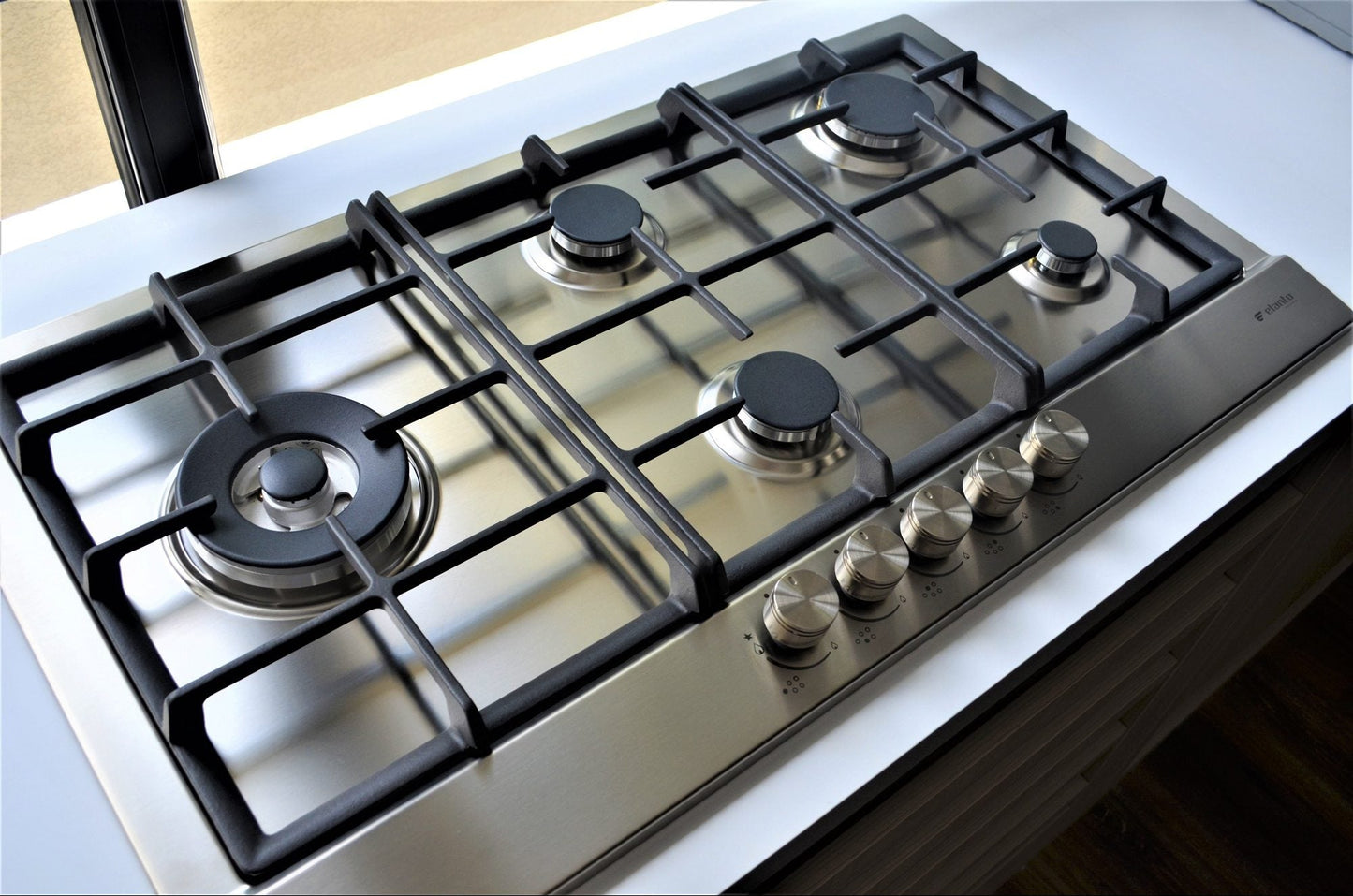 Cooktop Elanto Artigiano Lateral 5Q | 4kW | 90cm