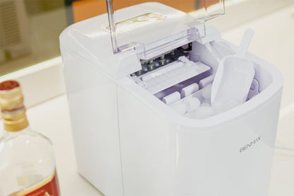 Máquina de Gelo Benmax Super Ice 15/01kg Portátil 220V - BMGX15-01A