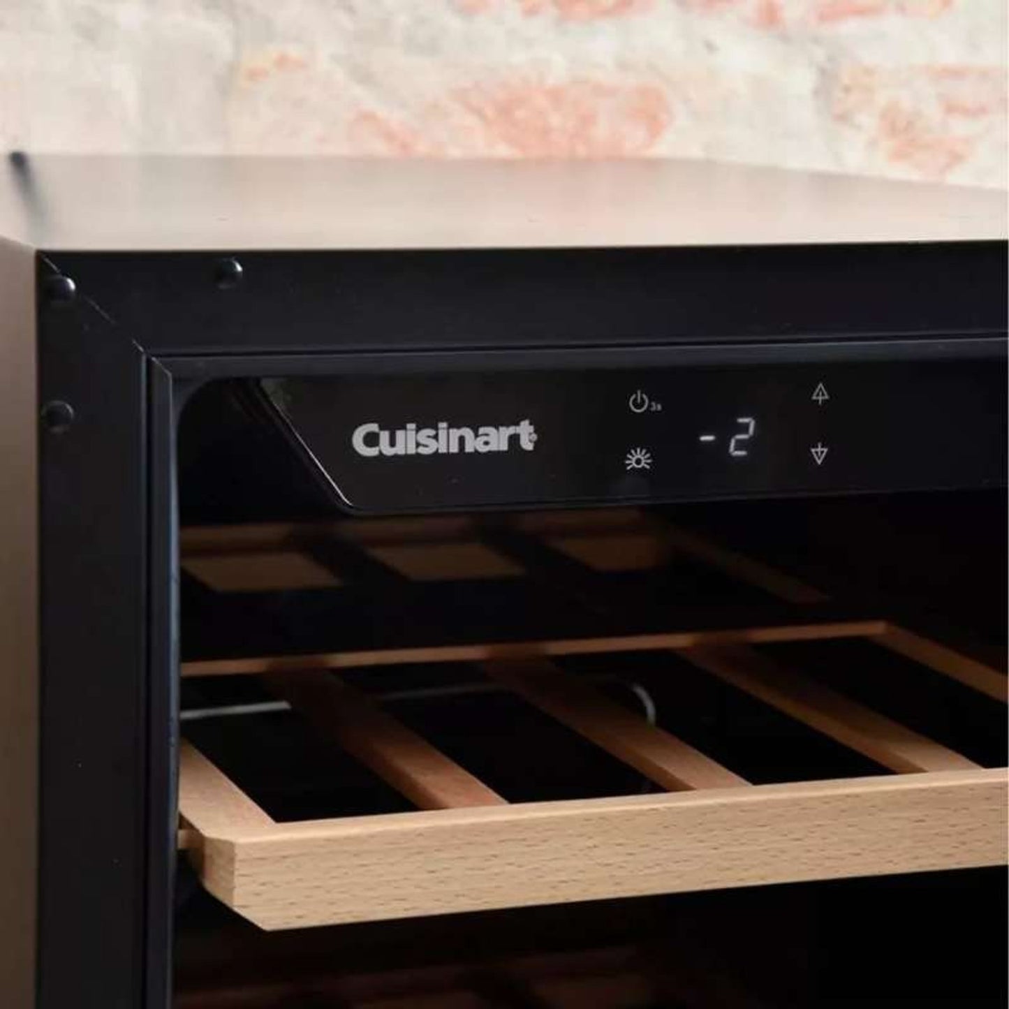 Frigobar e Cervejeira de Embutir Cuisinart Arkton 34 Garrafas Inox 220V